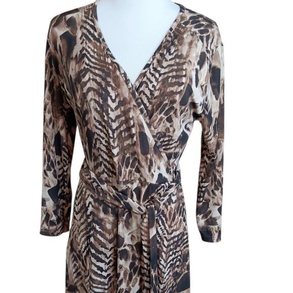 CHICO'S 1 Faux Wrap Dress Stretch Slinky Medium Animal Print Career Travel Trip - Picture 3 of 7